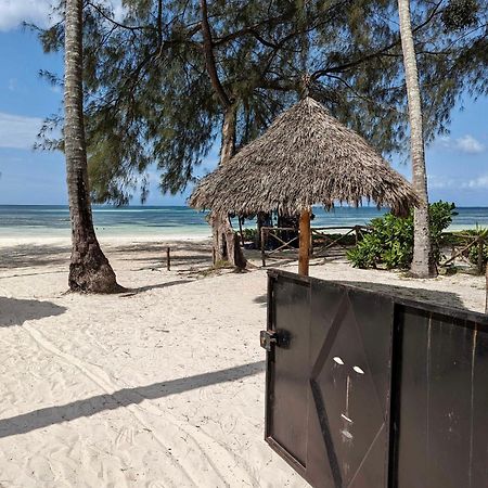Surfescape Zanzibar Apartment Kiwengwa  ภายนอก รูปภาพ