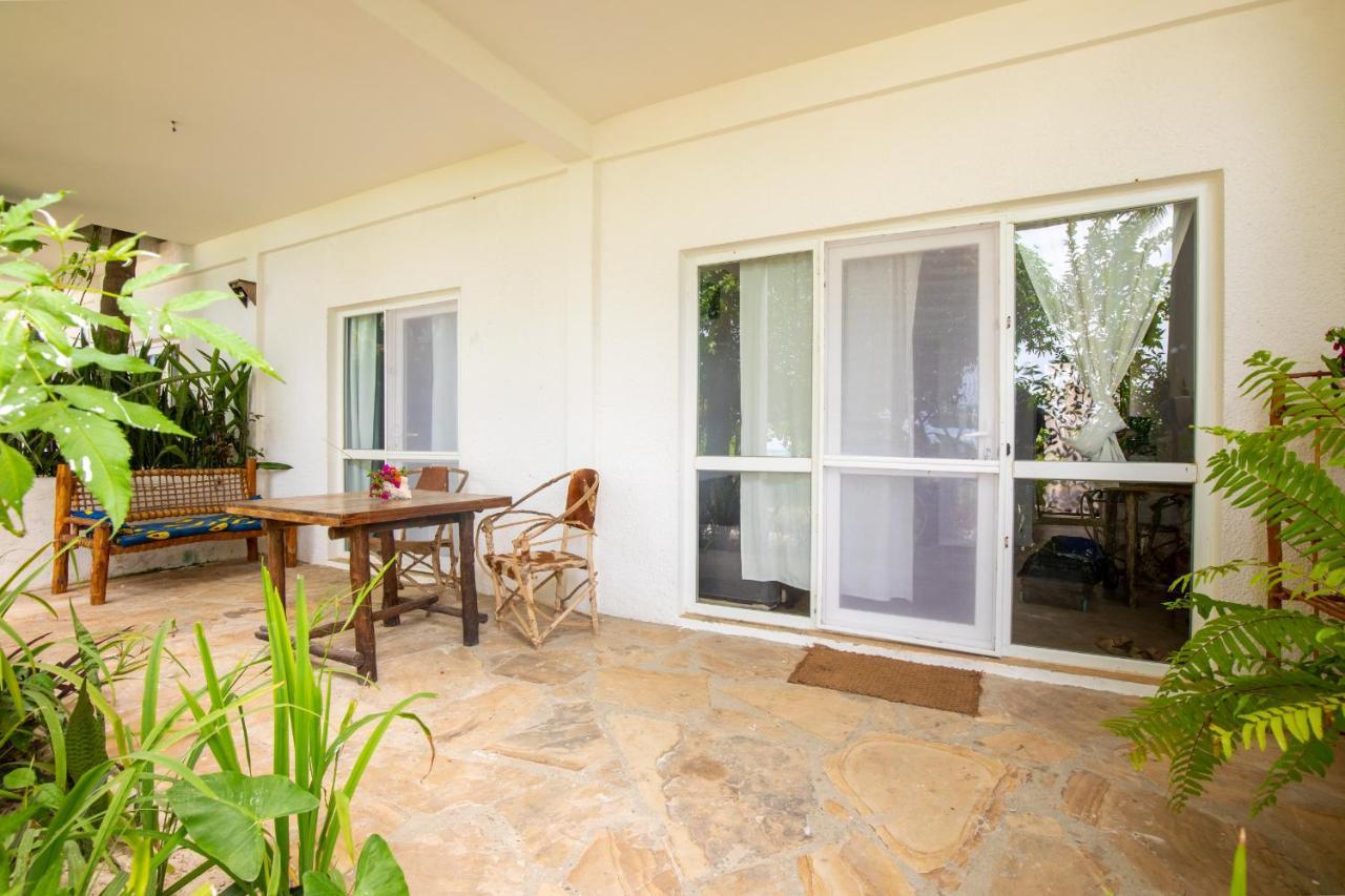 Surfescape Zanzibar Apartment Kiwengwa  ภายนอก รูปภาพ