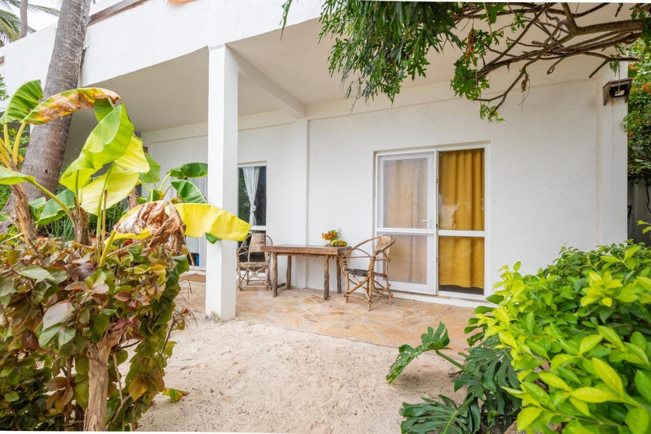 Surfescape Zanzibar Apartment Kiwengwa  ภายนอก รูปภาพ