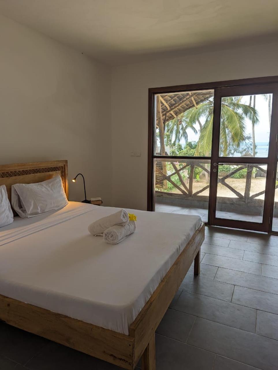 Surfescape Zanzibar Apartment Kiwengwa  ภายนอก รูปภาพ