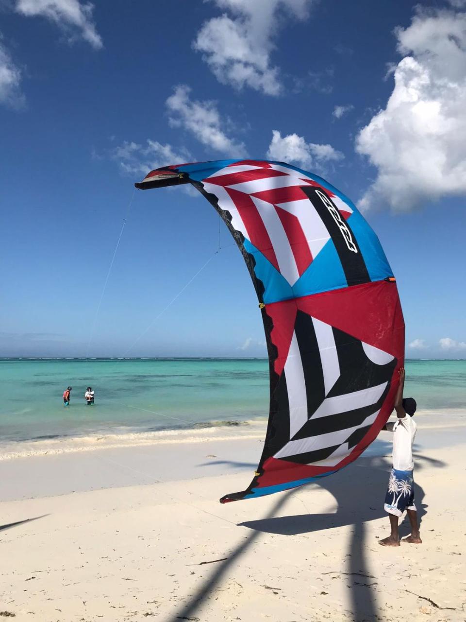 Surfescape Zanzibar Apartment Kiwengwa  ภายนอก รูปภาพ
